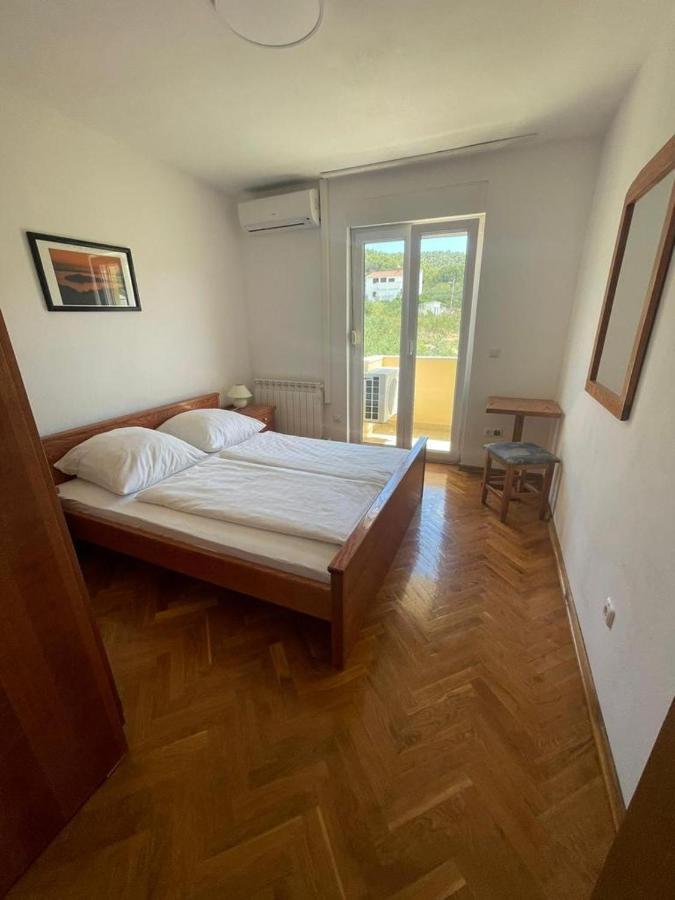 Apartments By The Sea Slatine, Ciovo - 1139 Екстер'єр фото